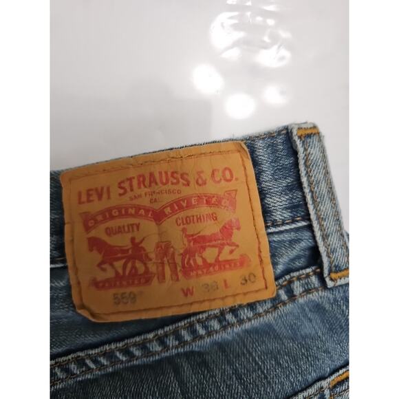 VINTAGE MENS LEVI’S 559 RELAXED STRAIGHT 100% COTTON WAIST BLUE JEANS PANT 36X30 - Picture 3 of 7